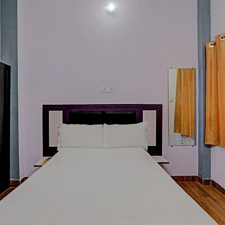 Oyo Hotel Crown Lucknow Esterno foto